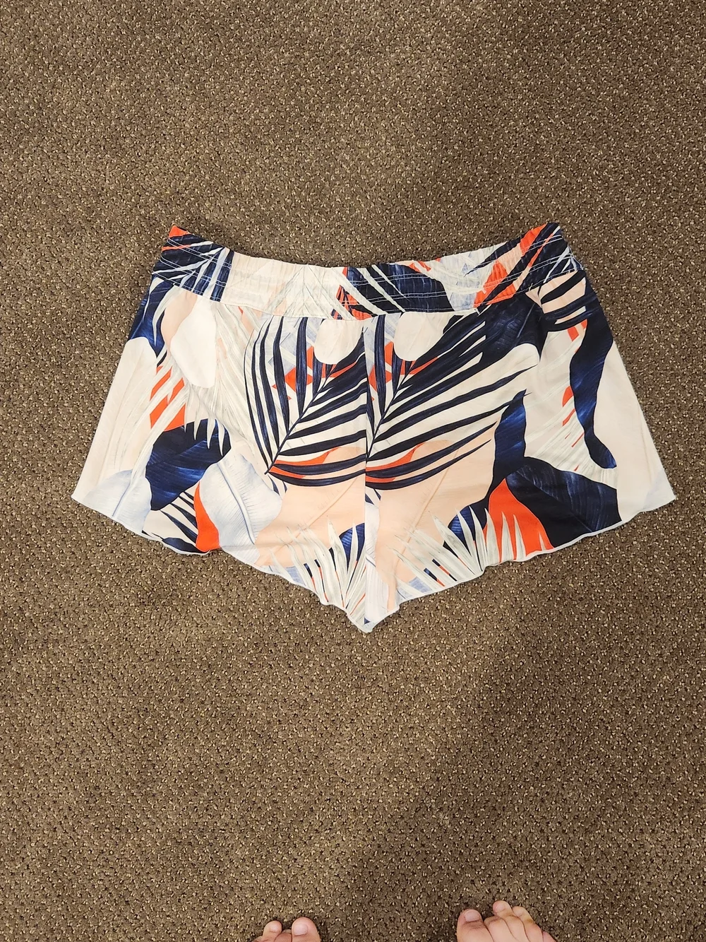 Athleta Tropical Leaf Print Athletic Shorts in Navy, Coral & Blush